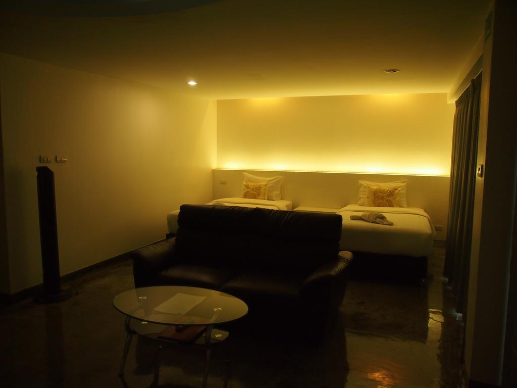 האט יאי De Poem Loft Boutique Residence מראה חיצוני תמונה