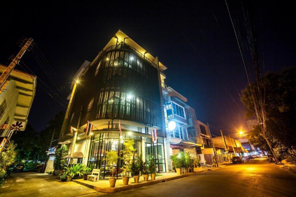 האט יאי De Poem Loft Boutique Residence מראה חיצוני תמונה